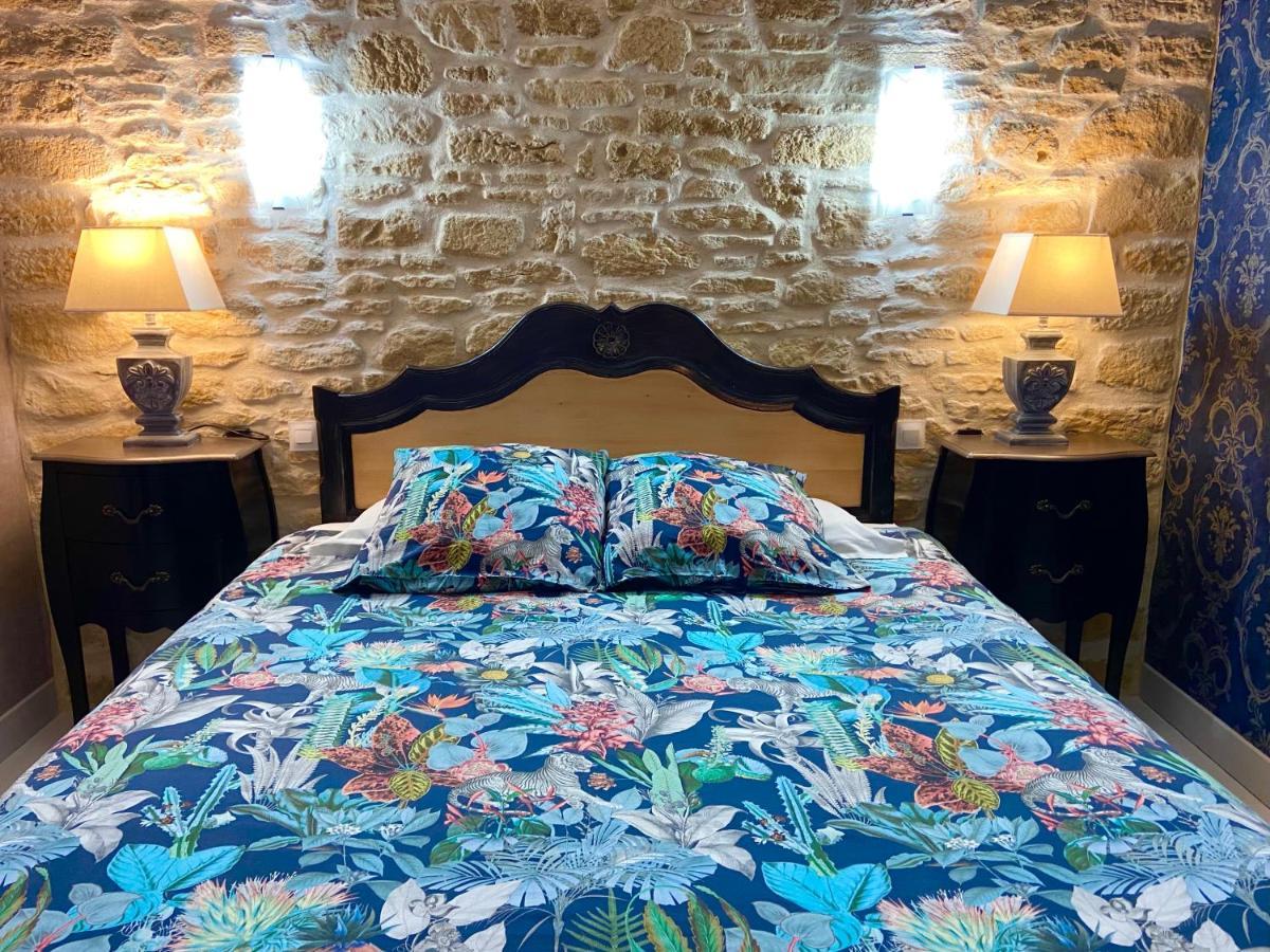 O Clair De Lune Au Coeur De Sarlat - Chambres Climatisees - Parking Prive - Piscine Chauffee - Spa Et Massages Dış mekan fotoğraf