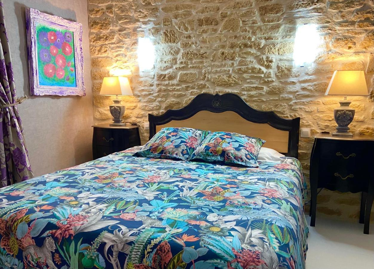O Clair De Lune Au Coeur De Sarlat - Chambres Climatisees - Parking Prive - Piscine Chauffee - Spa Et Massages Dış mekan fotoğraf