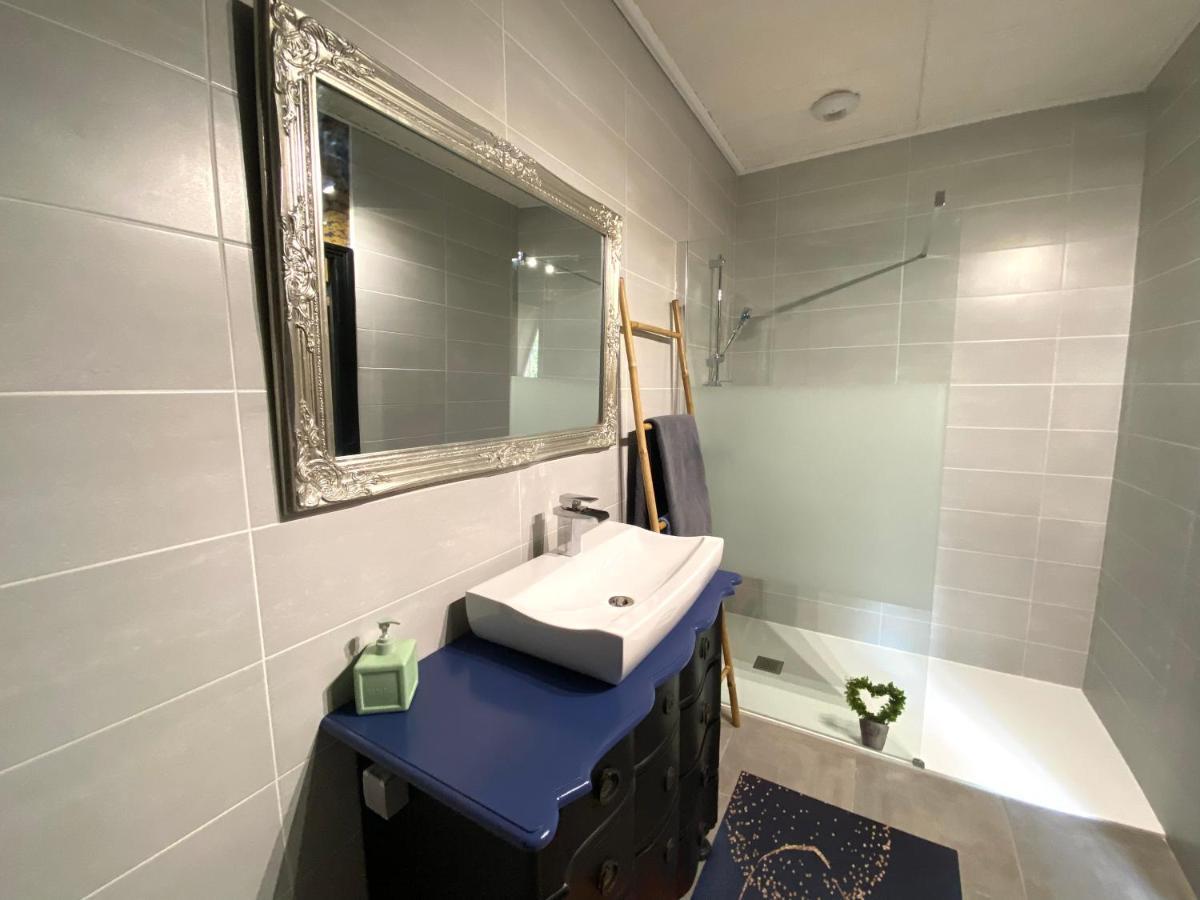 O Clair De Lune Au Coeur De Sarlat - Chambres Climatisees - Parking Prive - Piscine Chauffee - Spa Et Massages Dış mekan fotoğraf