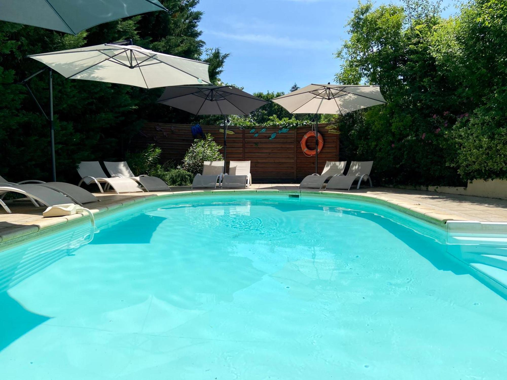 O Clair De Lune Au Coeur De Sarlat - Chambres Climatisees - Parking Prive - Piscine Chauffee - Spa Et Massages Dış mekan fotoğraf
