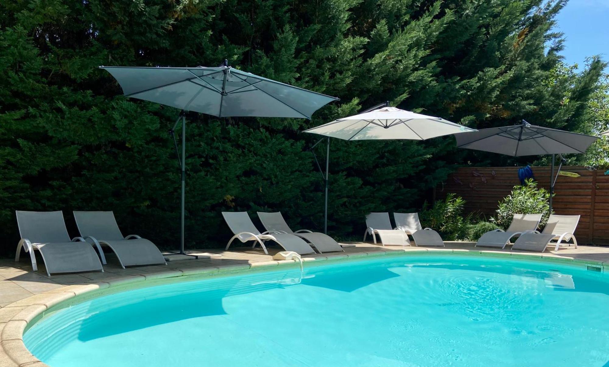 O Clair De Lune Au Coeur De Sarlat - Chambres Climatisees - Parking Prive - Piscine Chauffee - Spa Et Massages Dış mekan fotoğraf