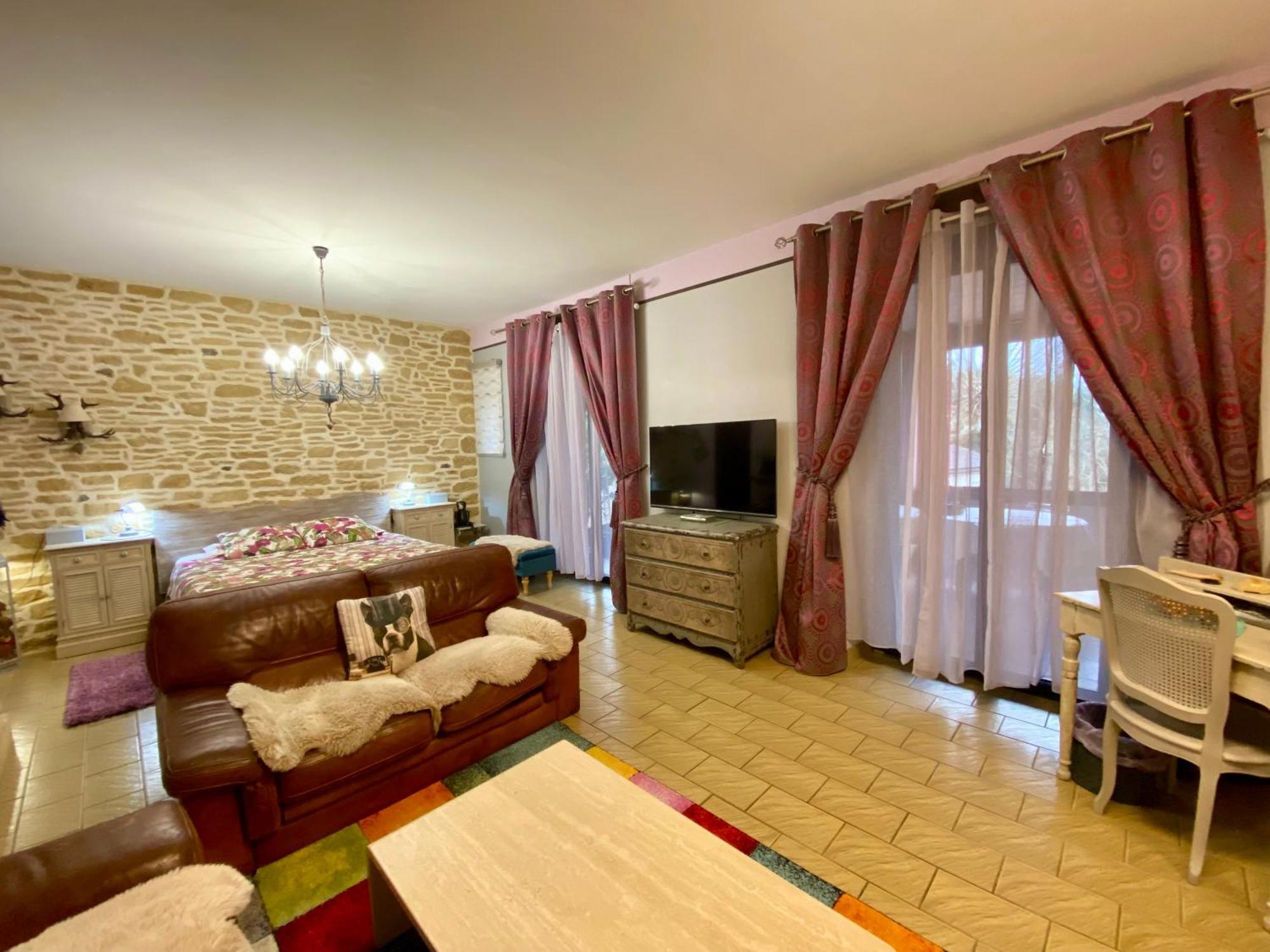 O Clair De Lune Au Coeur De Sarlat - Chambres Climatisees - Parking Prive - Piscine Chauffee - Spa Et Massages Dış mekan fotoğraf