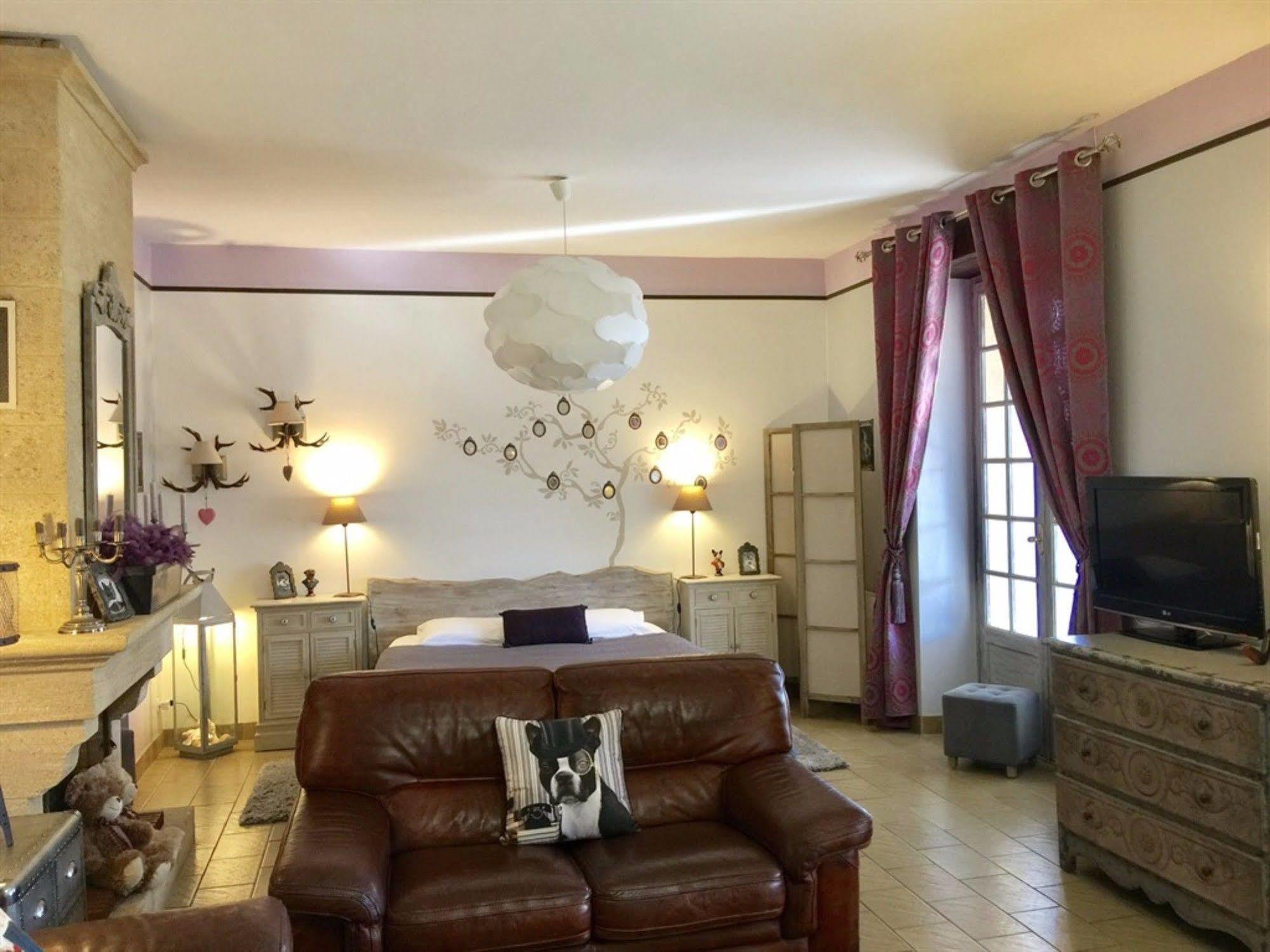 O Clair De Lune Au Coeur De Sarlat - Chambres Climatisees - Parking Prive - Piscine Chauffee - Spa Et Massages Dış mekan fotoğraf