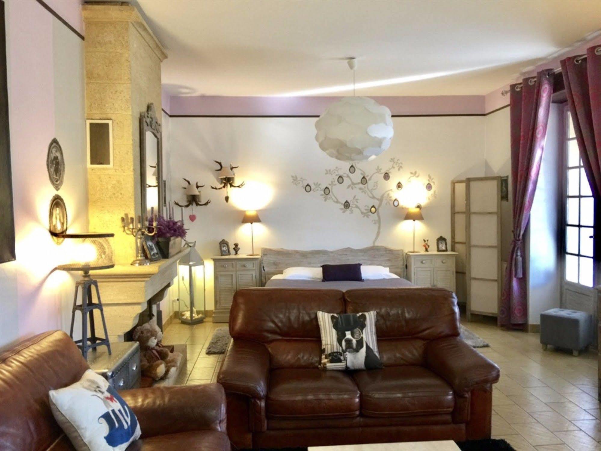 O Clair De Lune Au Coeur De Sarlat - Chambres Climatisees - Parking Prive - Piscine Chauffee - Spa Et Massages Dış mekan fotoğraf